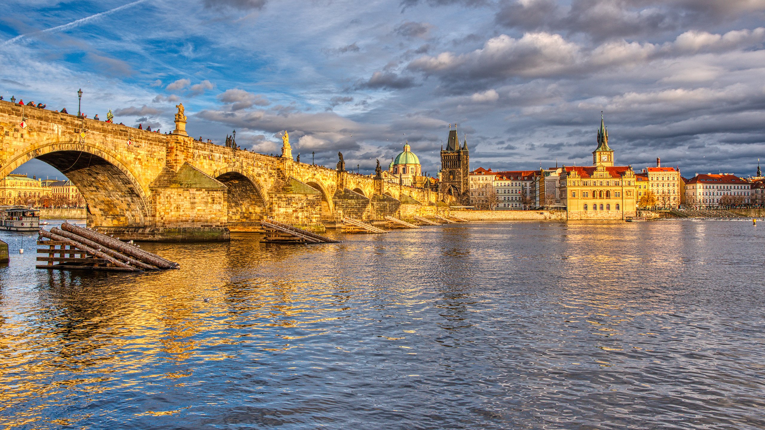 Karlův most a tajemné pražské legendy