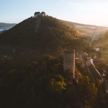 Pravěcí lovci na Točníku