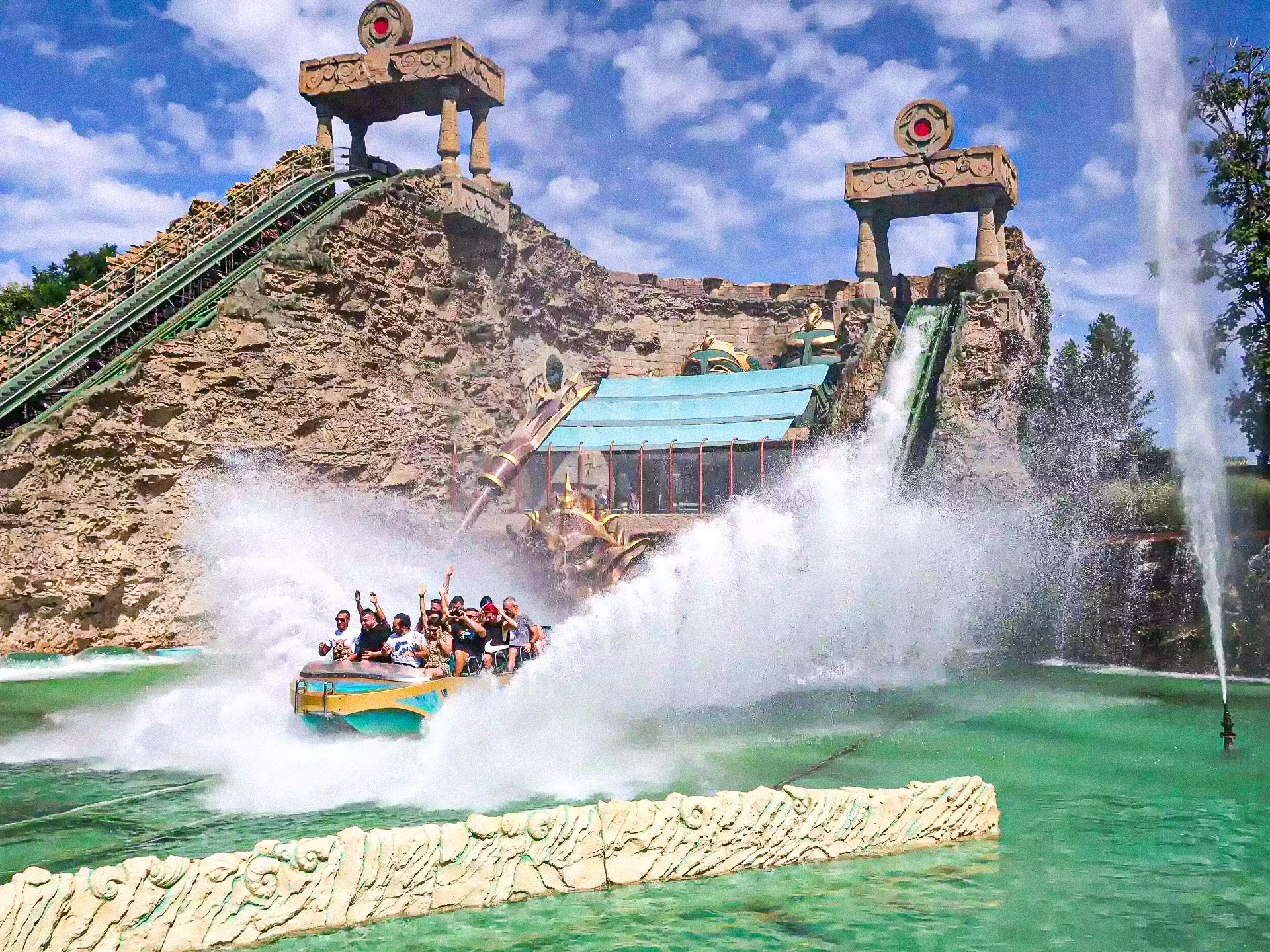 Gardaland s koupáním v moři