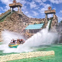 Gardaland s koupáním v moři