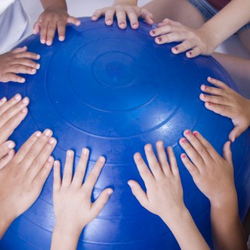 Adaptační kurzy, teambuildingy
