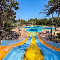 Lignano Sabbiadoro – moře a bazén s tobogány