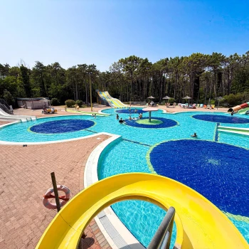 Lignano Sabbiadoro – moře a bazén s tobogány