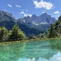 Itálie, Dolomity – hory, bazén a sportoviště