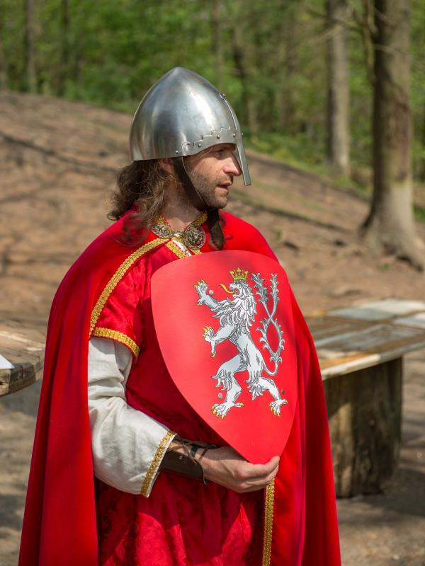 Naše vlast - slavné osobnosti na hoře Říp