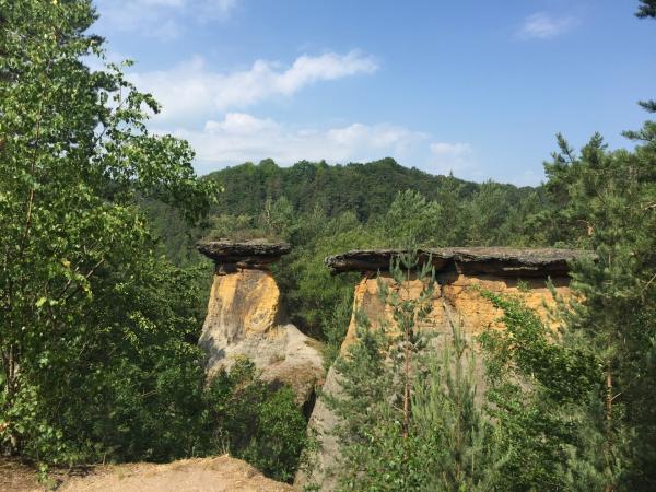 Kokořín a procházka ke Kokořínským pokličkám