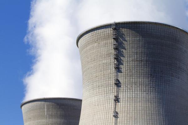 Jaderná elektrárna Temelín a historické město Písek