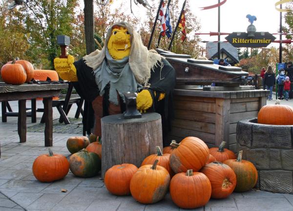 Halloween v Legolandu