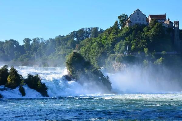 Bodamské jezero a zámek Neuschwanstein