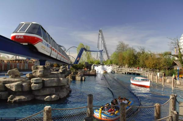 Europapark a Delfíní laguna