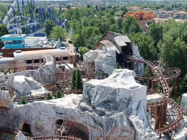 Benátky a zábavní park Gardaland