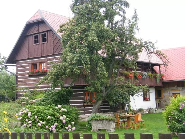 Hrad Kost a údolí Plakánek