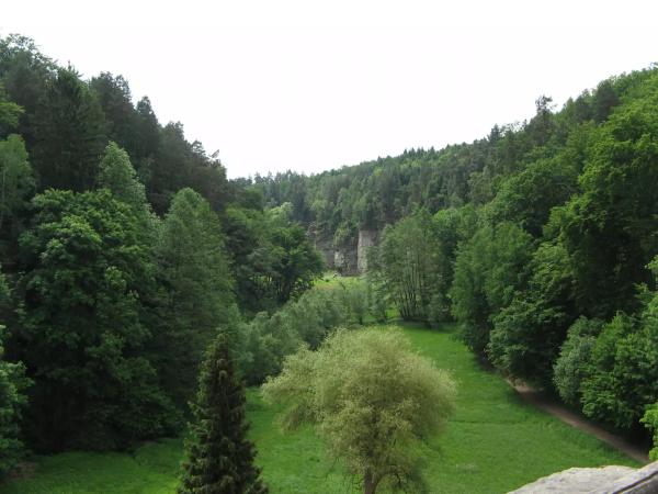 Hrad Kost a údolí Plakánek