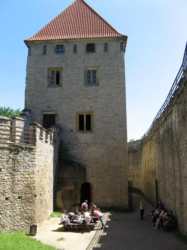 Kokořín a procházka ke Kokořínským pokličkám