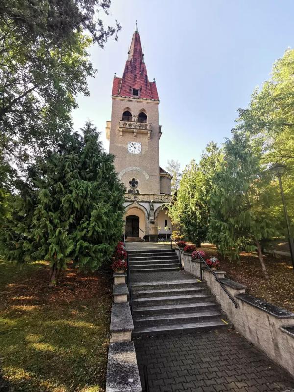 Hledání Českých granátů a hrad Hazmburk