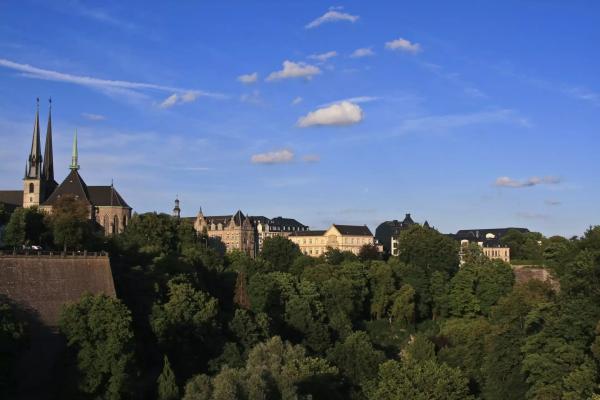 Středověké Bruggy, historické Waterloo, malebný Lucemburk a písečné pláže