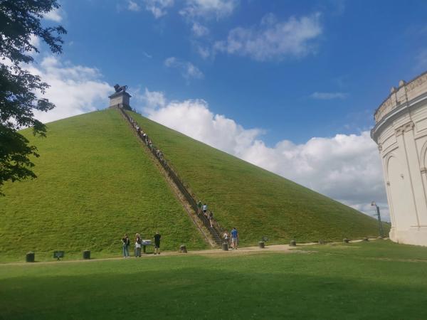 Středověké Bruggy, historické Waterloo, malebný Lucemburk a písečné pláže