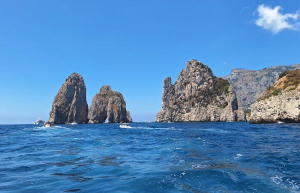 Neapolský záliv a pobřeží Amalfi