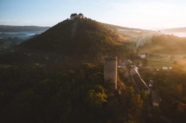 Pravěcí lovci na Točníku