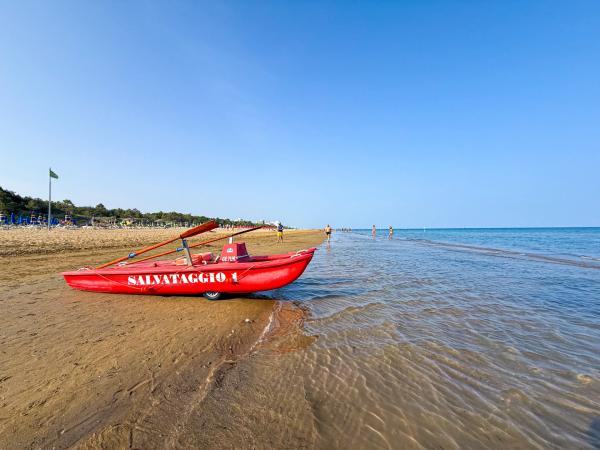 Lignano Sabbiadoro – moře a bazén s tobogány
