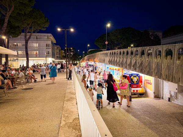 Lignano Sabbiadoro – moře a bazén s tobogány
